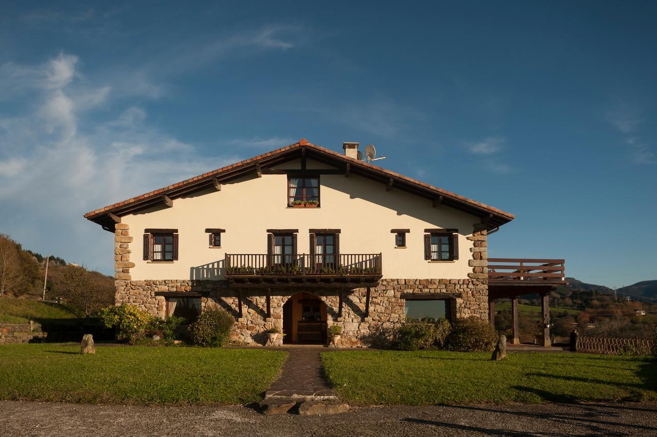 Casa Peluaga Guest House Oiartzun Exterior foto